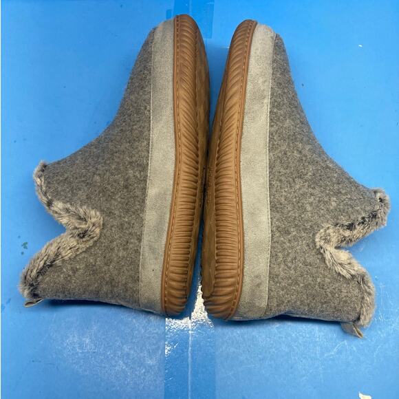 DEARFOAMS Fur Lined Women Bootie Slippers Memory Foam Size 11-12 - Picture 6 of 10